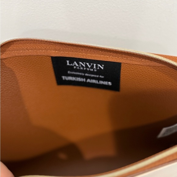 Turkish Airlines Business Class Amenity Kit // LANVIN // 2025 - Picture 3 of 7